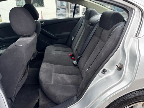 Used 2009 Nissan Altima 2.5 S FWD image 13