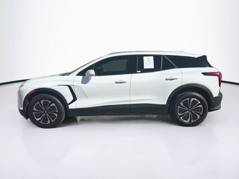 Used 2024 Chevrolet Blazer EV LT AWD/4WD image 4