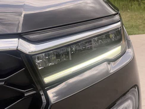 Certified 2025 Honda Pilot Touring image 24