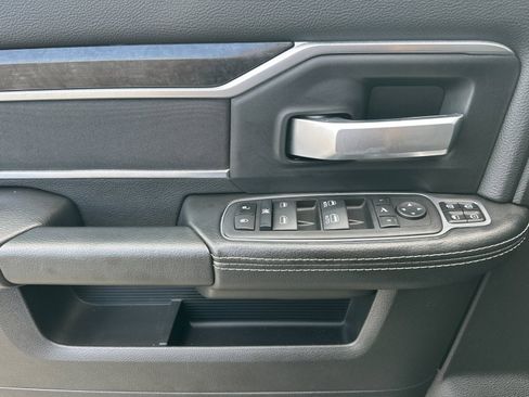 Used 2024 RAM 2500 Big Horn w/ Bed Utility Group image 11