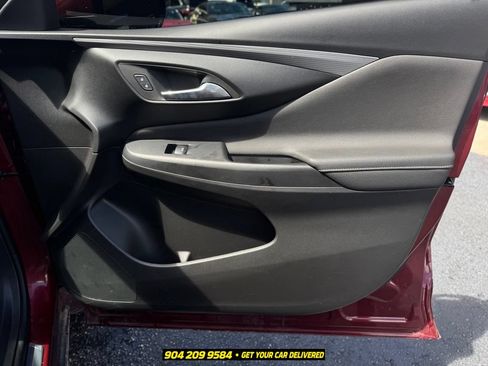 Used 2025 Buick Envista Preferred FWD image 25