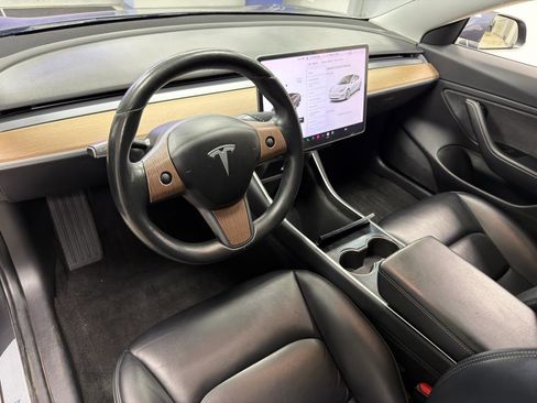 Used 2018 Tesla Model 3 Mid Range image 24