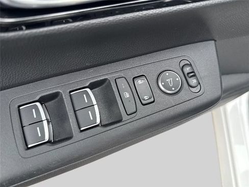 Used 2023 Honda CR-V EX-L image 7