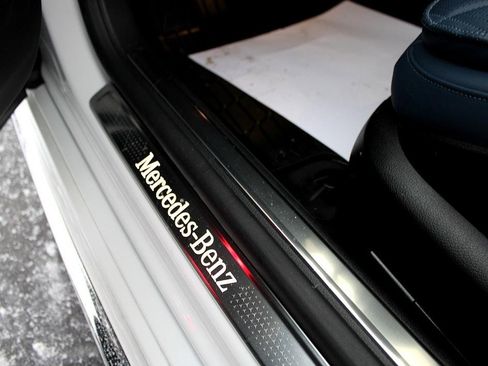 Used 2025 Mercedes-Benz S 580 4MATIC Sedan image 31