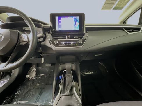Used 2024 Toyota Corolla LE image 25