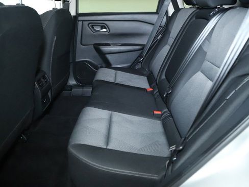 Used 2024 Nissan Rogue SV image 14