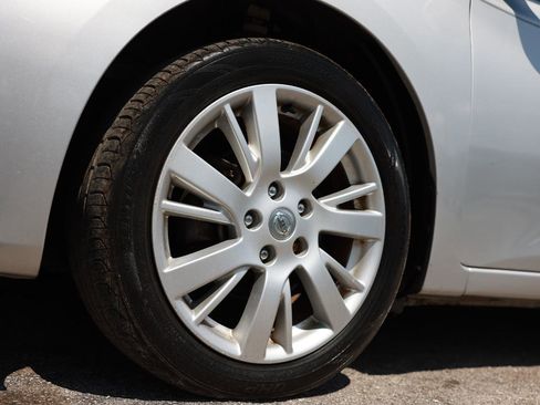 Used 2013 Nissan Sentra SL w/ Leather Pkg FWD image 34