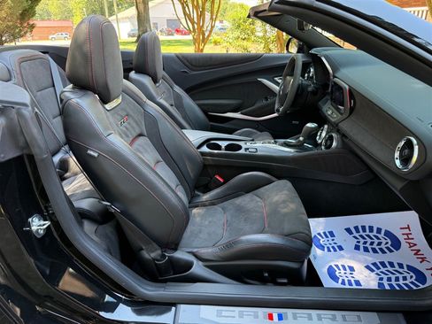 Used 2023 Chevrolet Camaro ZL1 RWD image 60