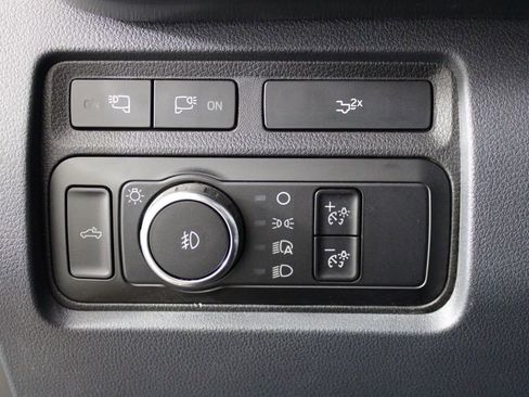 Used 2024 Ford F350 Lariat w/ Sport Appearance Package image 24