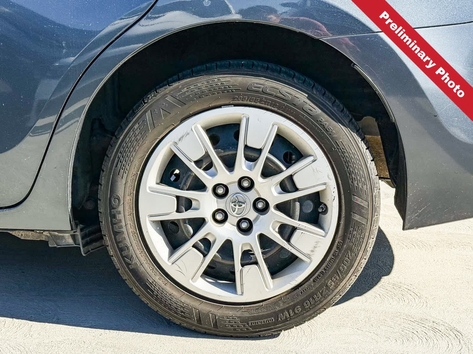 Used 2015 Toyota Corolla S FWD image 10