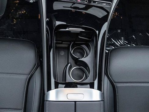 New 2026 Mercedes-Benz GLC 300 4MATIC image 19