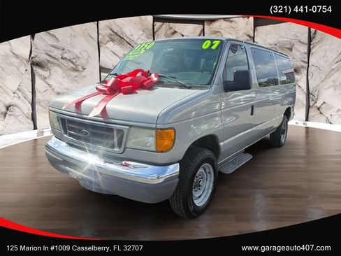 Used 2007 Ford E-350 and Econoline 350 XLT image 3