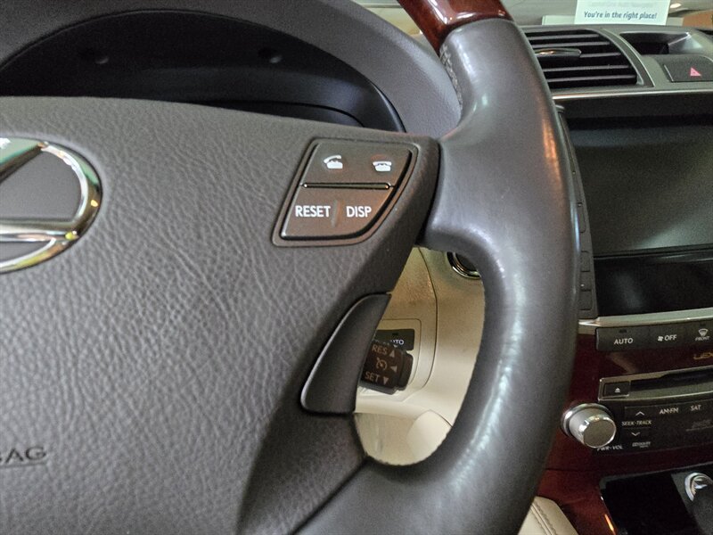 Used 2011 Lexus LS 460 L w/ Luxury Pkg AWD/4WD image 29