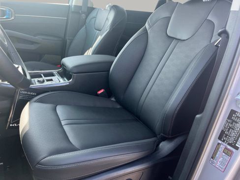 New 2025 Kia Sorento EX image 26