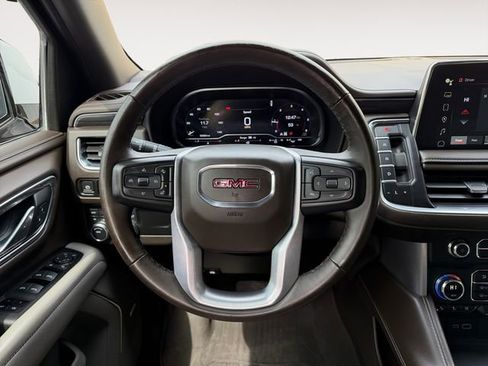 Used 2023 GMC Yukon SLT w/ SLT Luxury Package AWD/4WD image 12