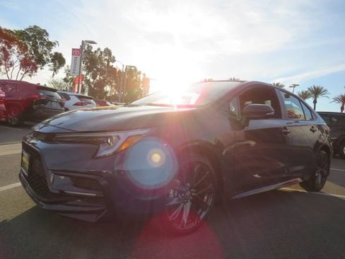 Certified 2026 Toyota Corolla SE image 3