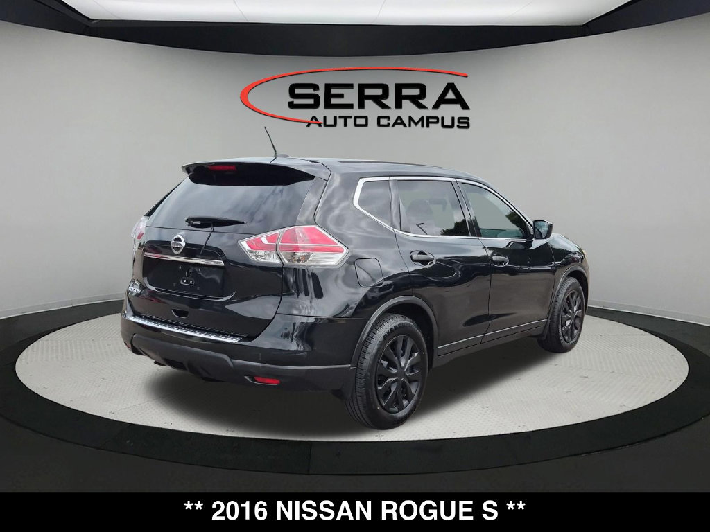 Used 2016 Nissan Rogue S w/ S Family Package FWD image 12
