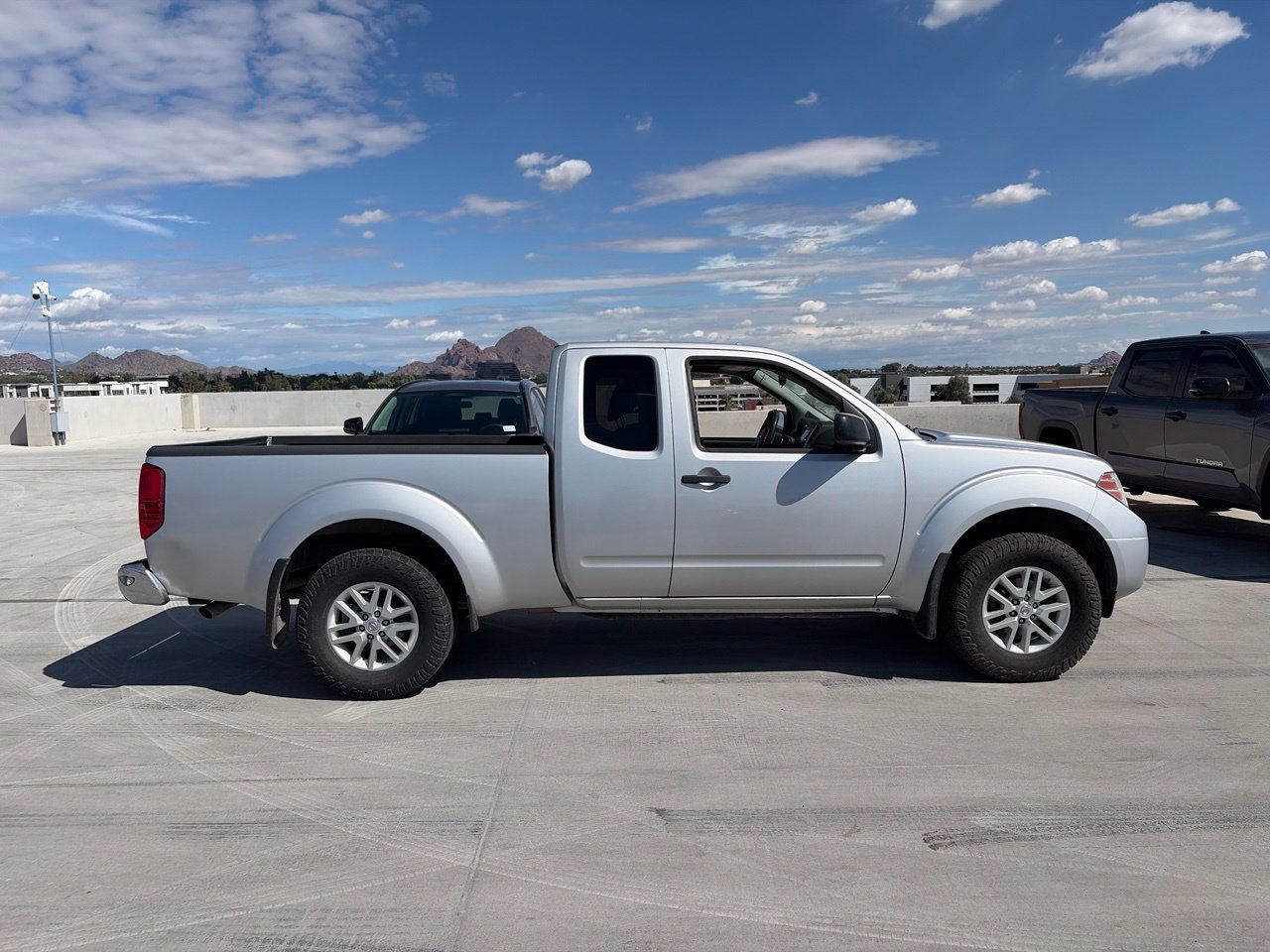 Used 2018 Nissan Frontier SV AWD/4WD image 3