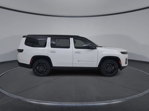 New 2026 Jeep Grand Wagoneer Summit AWD/4WD image 17
