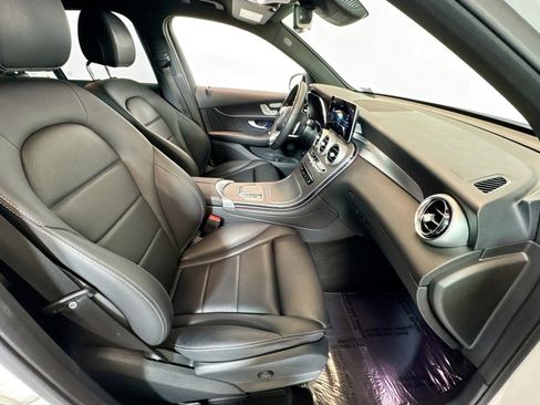 Used 2022 Mercedes-Benz GLC 300 4MATIC image 26