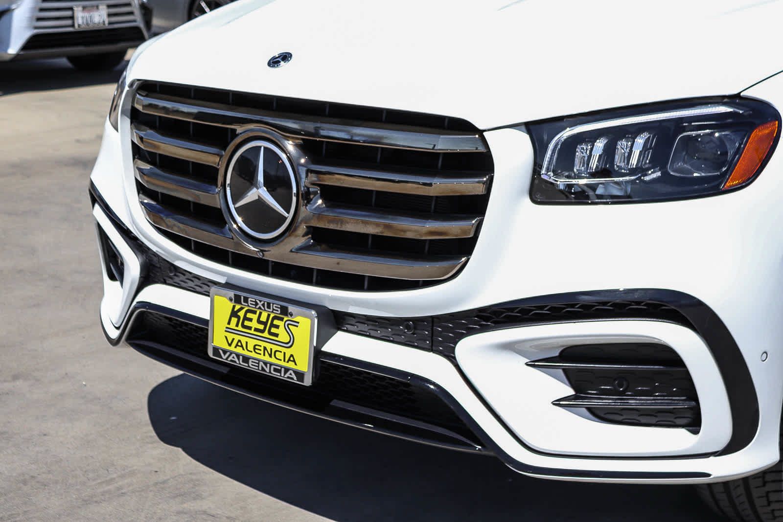 Used 2024 Mercedes-Benz GLS 450 4MATIC image 8