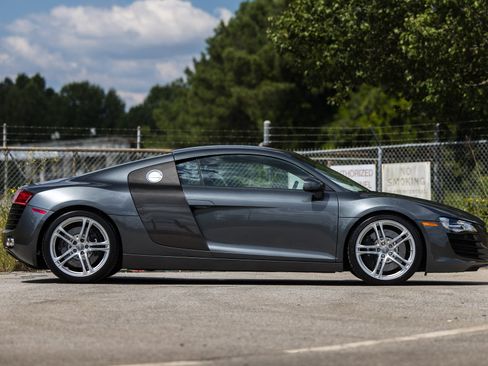 Used 2008 Audi R8 V8 image 6