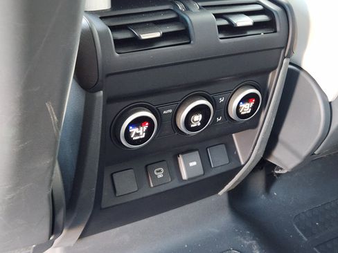 Used 2023 Land Rover Defender 130 First Edition image 32