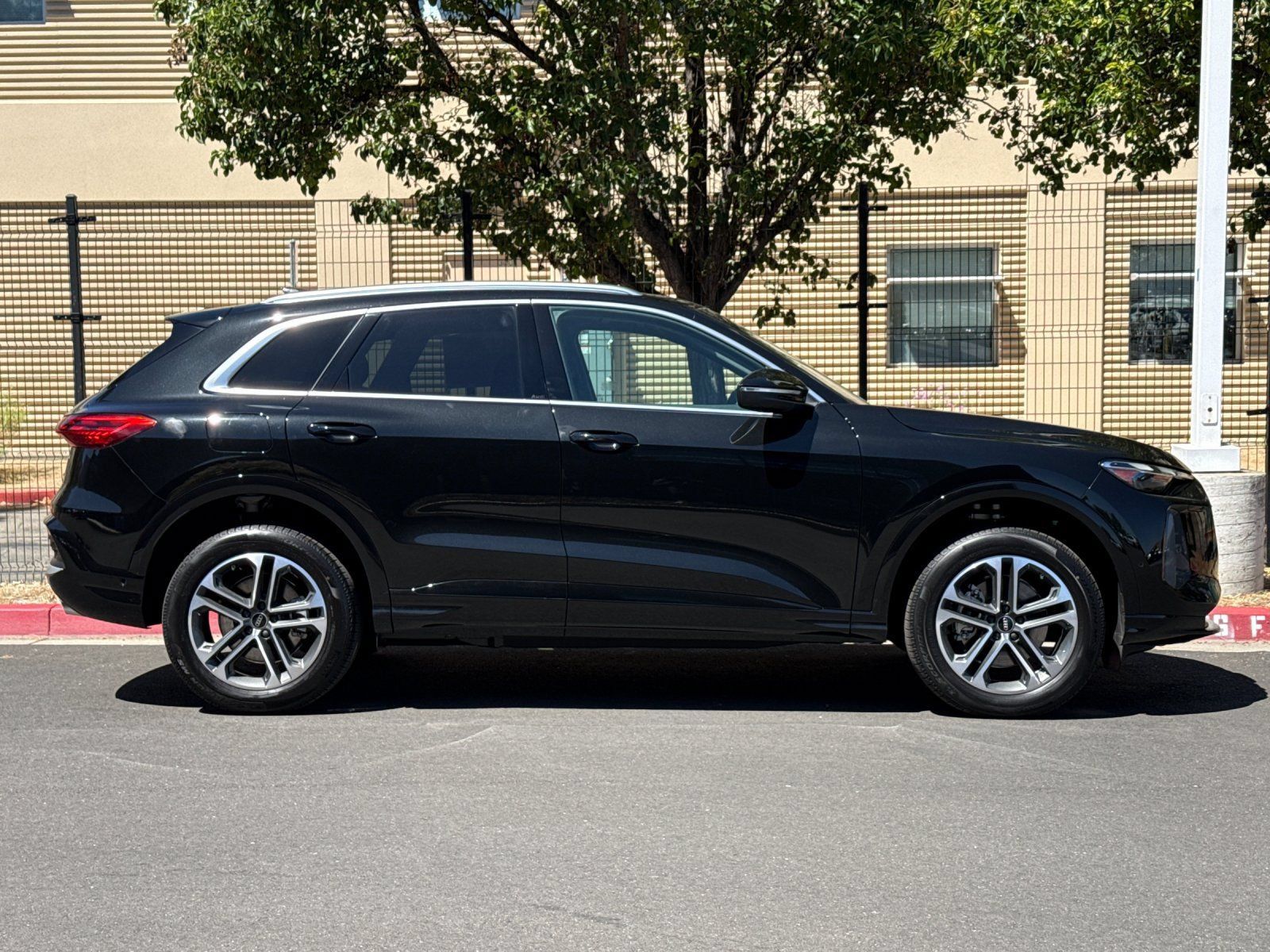 New 2026 Audi Q5 Premium AWD/4WD image 7