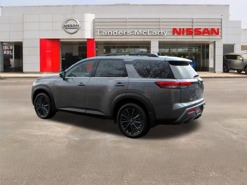 New 2026 Nissan Pathfinder SL w/ SL Premium Package image 5