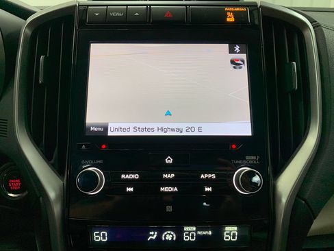 Used 2020 Subaru Ascent Touring w/ Popular Package #3 AWD/4WD image 9