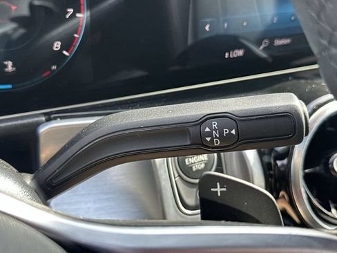 Used 2021 Mercedes-Benz GLB 250 w/ Premium Package image 20
