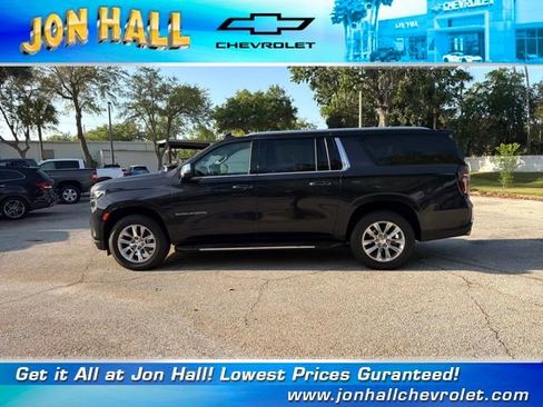 Used 2024 Chevrolet Suburban Premier image 4