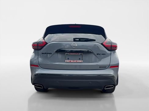 Used 2023 Nissan Murano SV w/ SV Midnight Edition Package image 4