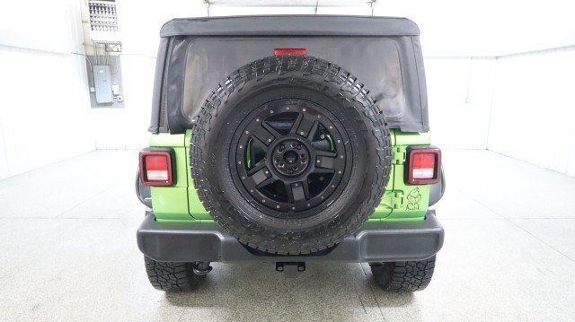 Used 2018 Jeep Wrangler Unlimited Sport AWD/4WD image 8