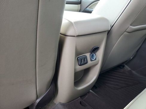 Used 2016 GMC Canyon SLT image 31