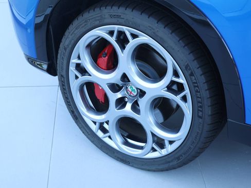 New 2024 Alfa Romeo Tonale Ti AWD/4WD image 16