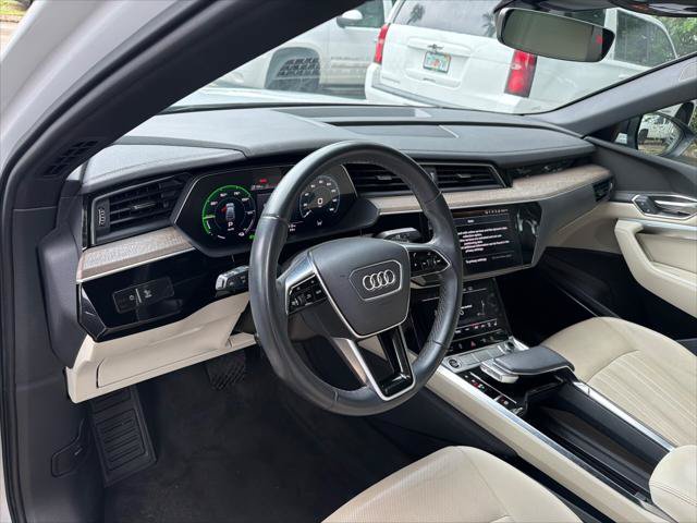 Used 2024 Audi Q8 e-tron Premium Plus w/ Premium Plus Package AWD/4WD image 12