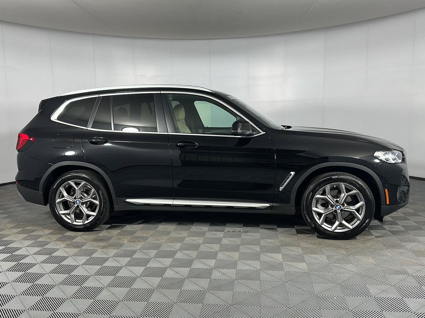 Used 2024 BMW X3 xDrive30i AWD/4WD image 31
