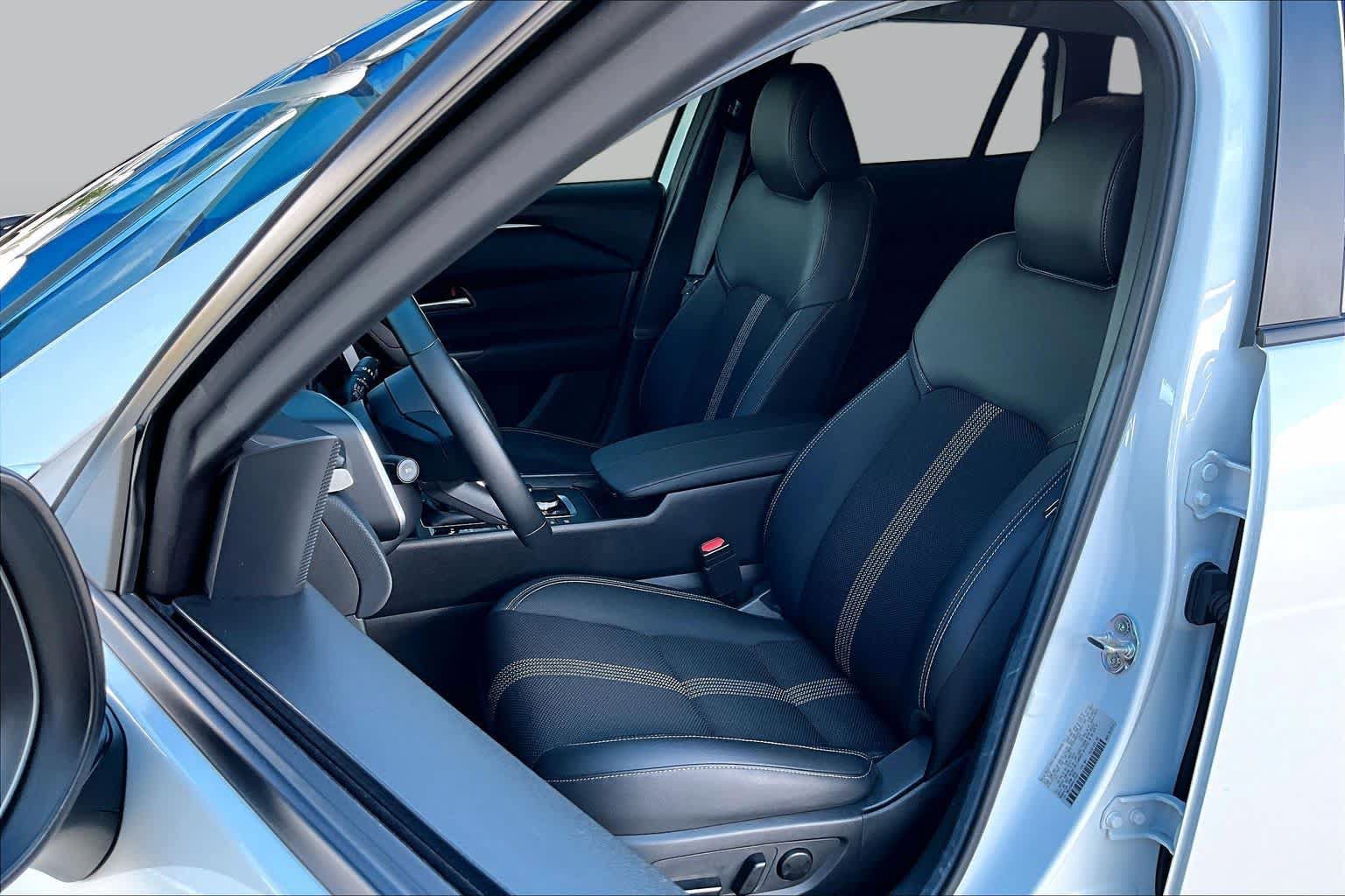 Used 2024 MAZDA CX-50 AWD 2.5 S w/ Cargo Package image 8