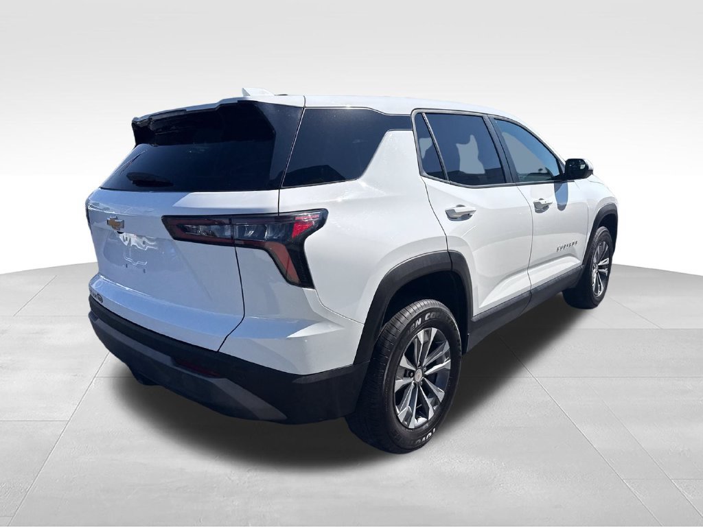 Used 2026 Chevrolet Equinox LT FWD image 6