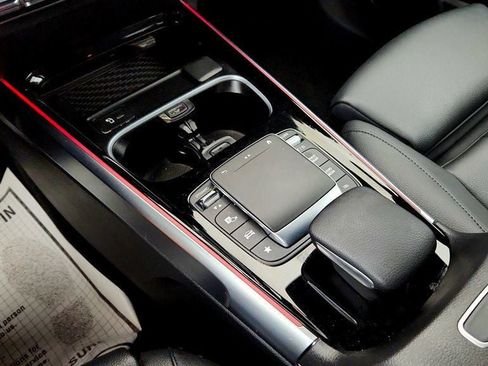 Used 2023 Mercedes-Benz EQB 300 4MATIC w/ Exclusive Package image 15