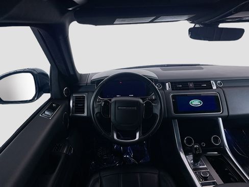 Used 2020 Land Rover Range Rover Sport SE image 17