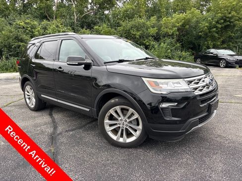 Used 2018 Ford Explorer XLT w/ Equipment Group 202A AWD/4WD image 1