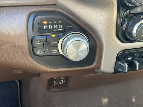 Used 2019 RAM 1500 Laramie image 18