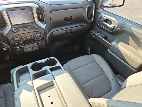 Certified 2019 Chevrolet Silverado 1500 LT w/ Convenience Package AWD/4WD image 12