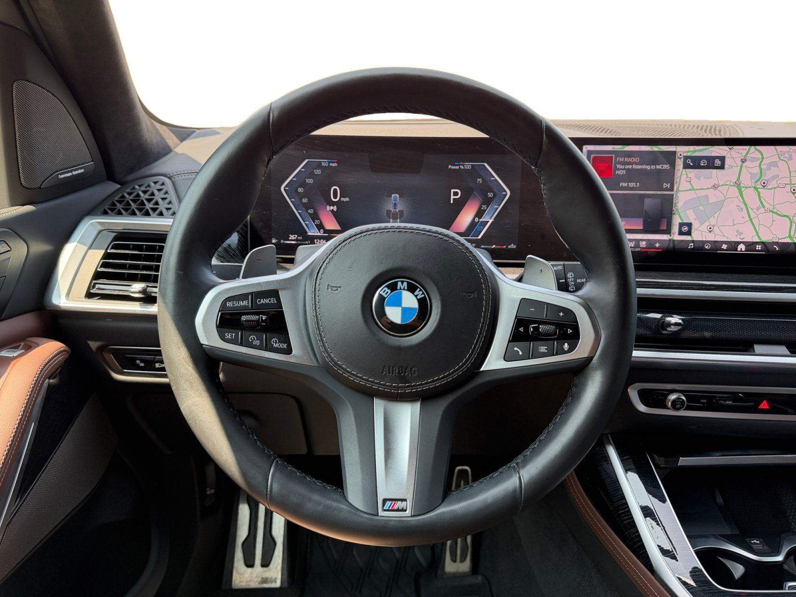 Used 2024 BMW X7 xDrive40i w/ M Sport Package AWD/4WD image 11
