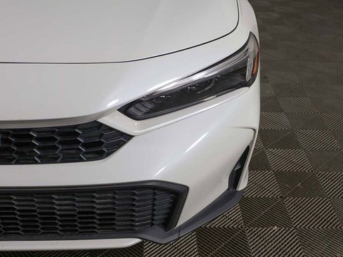 Used 2025 Honda Civic Sport image 9