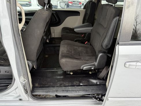 Used 2015 Dodge Grand Caravan SE w/ Quick Order Package 29E SE image 13