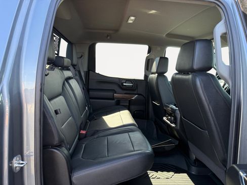 Used 2021 Chevrolet Silverado 1500 LT Trail Boss w/ Convenience Package II image 18