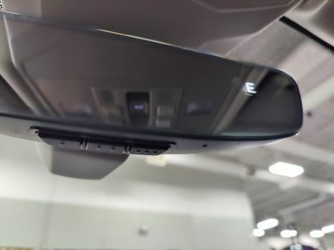 Used 2024 Volkswagen Jetta SE w/ Panoramic Sunroof Package image 21